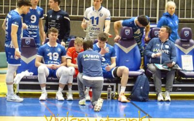 Z vsakim udarcem bližje