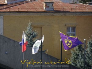 Naslavljajte ga z Gospod
